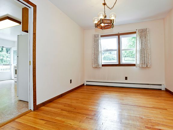 3rd image of 13 Stocum Ave