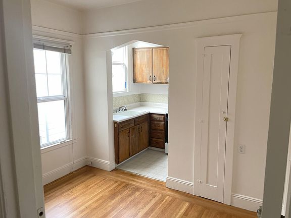 2nd image of 741 Balboa St APT 5