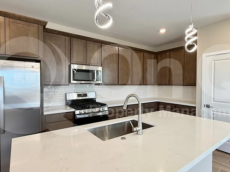3189 S 180th Ln — Photo 9