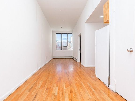 4th image of 15 Lawton St #188