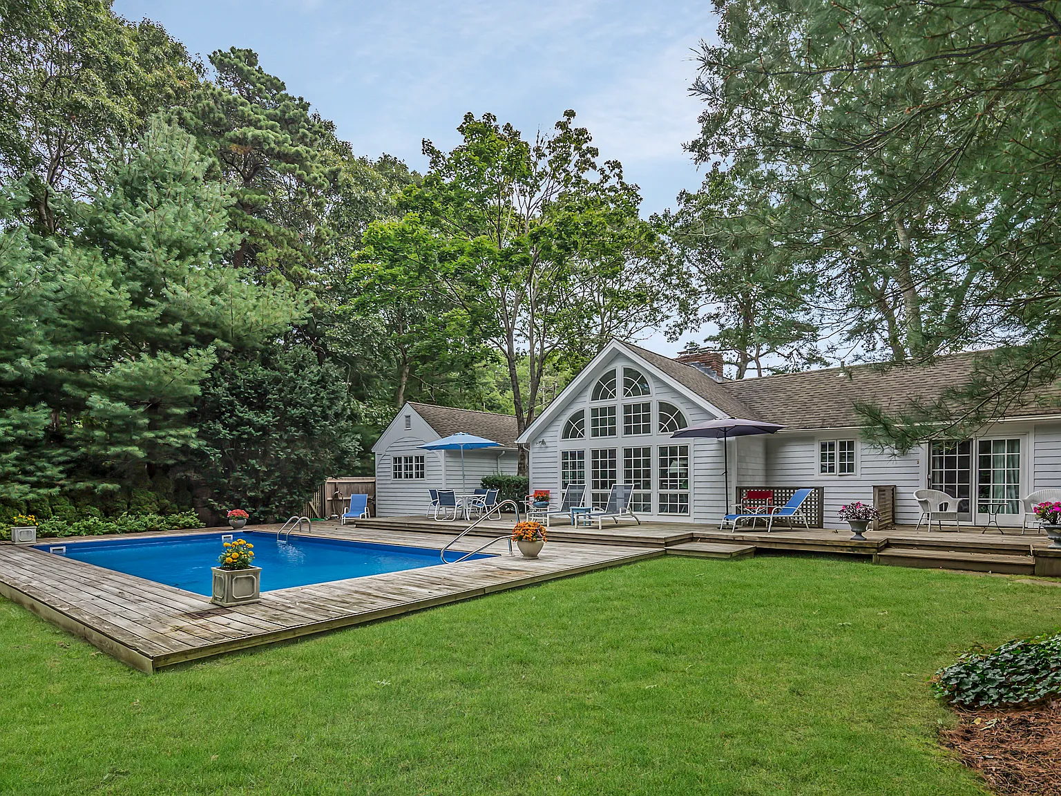 A Real Delight - Wainscott South - Close to Ocean Beaches — Photo 2