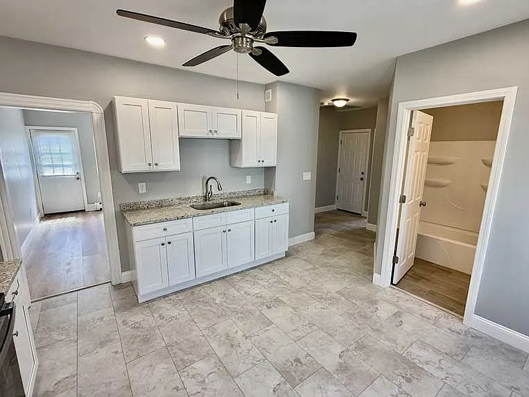 72 Daniels St #3 — Photo 5
