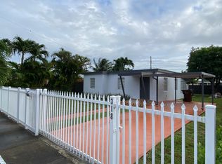 318 W 37th St, Hialeah, FL 33012