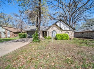 319 W 32nd Pl, Sand Springs, OK 74063