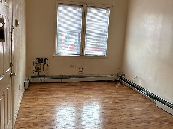 3rd image of 99-101 Belmont Ave #1