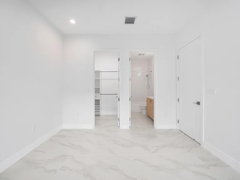 20262 Rosewood Garden Way — Photo 30
