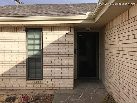 2nd image of 813 Kentucky Dr