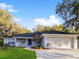 2879 Blackwater Oaks Dr, Mulberry, FL 33860