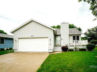 419 Johnson Dr, Grand Island, NE 68803