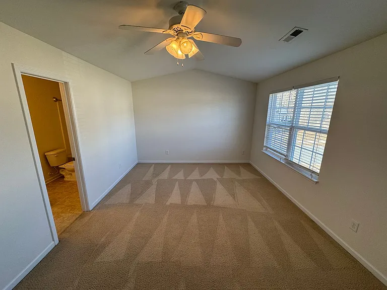 4820 Lynn Lee Cir — Photo 10