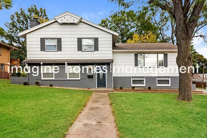 9643 Lamar Ave