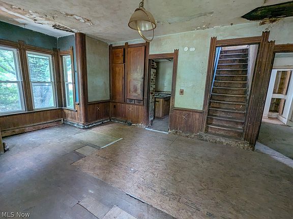 2nd image of 2580 Edison St NW