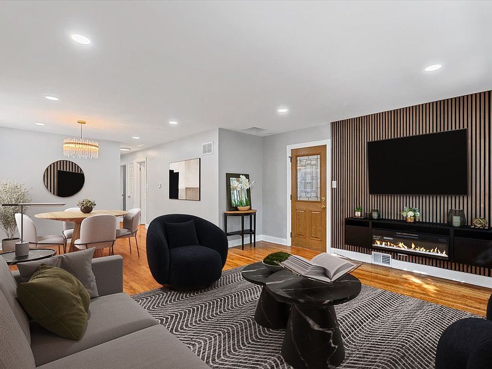 1st image of 6422 N Seeley Ave Unit 2