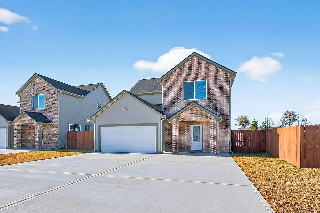 3 bed, 2.5 bath, 1664 sqft, $1,750 — Photo 1