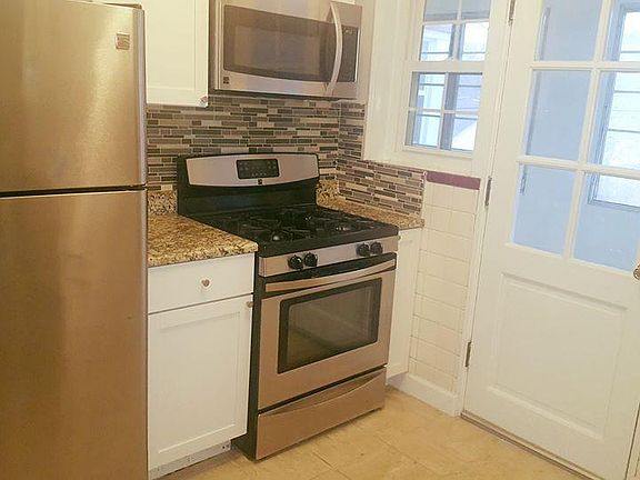 5th image of 8247 Delmar Blvd