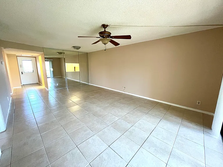 2500 Fiore Way #1110 — Photo 6
