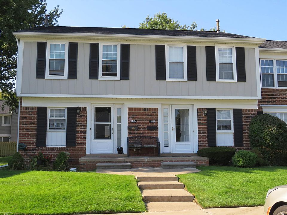 1st image of 36422 Park Place Dr