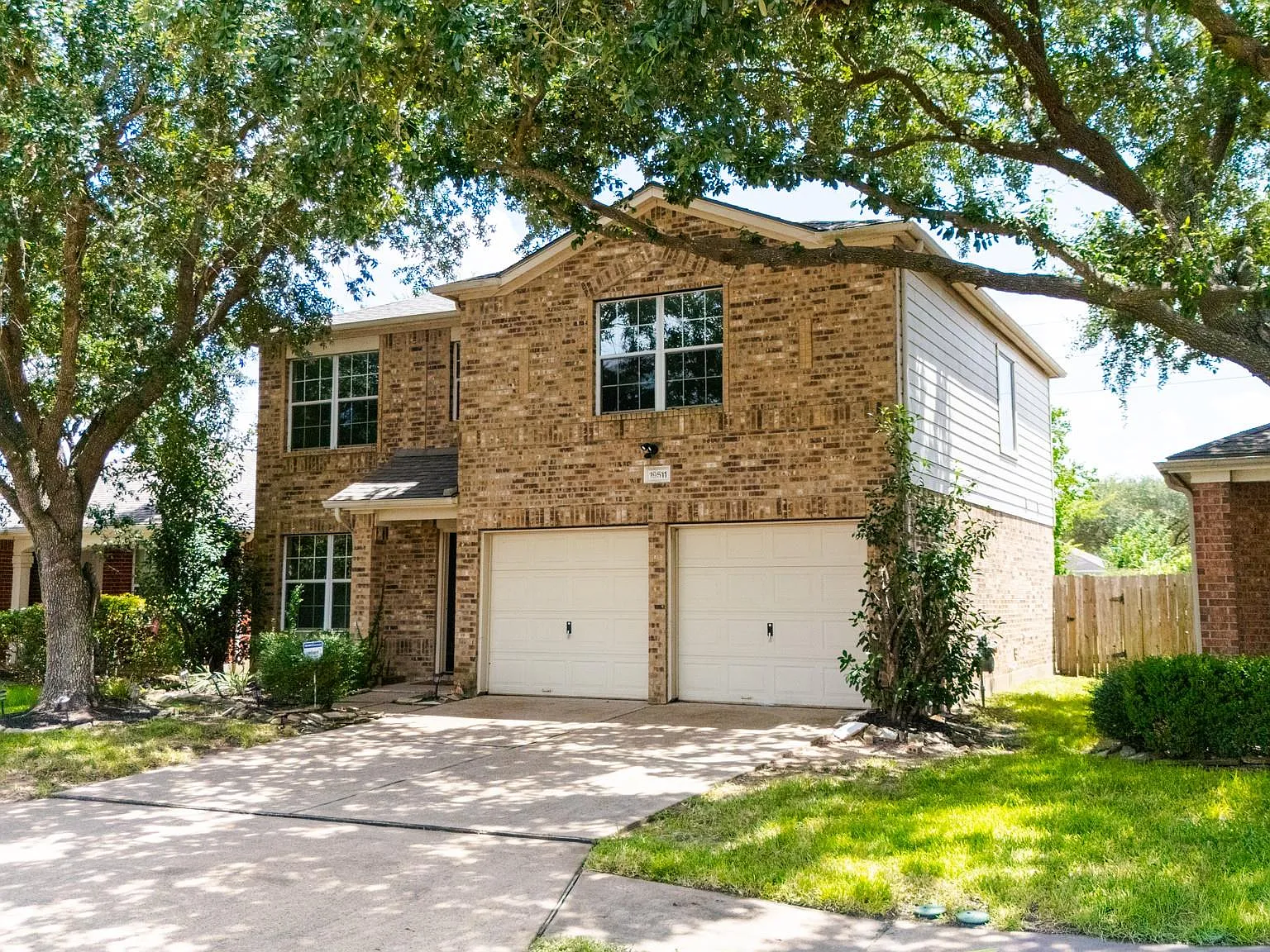 3 bed, 2.5 bath, 1810 sqft, $1,875 — Photo 2