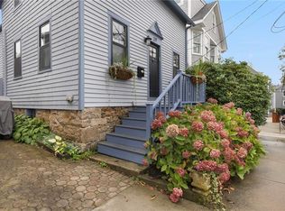 29 Bacheller St, Newport, RI 02840