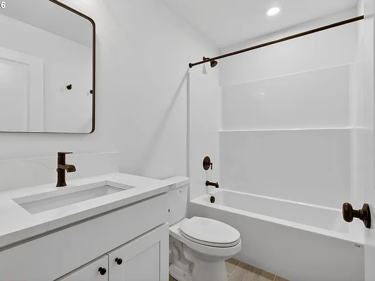 4063 SW McKinley St — Photo 22
