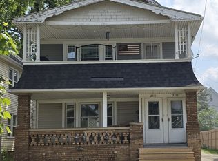 2115 Bunts Rd, Lakewood, OH 44107