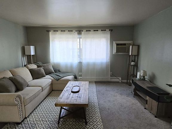 3rd image of 1101 Harlem Ave APT 203