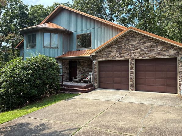 11-12 Bridle Way