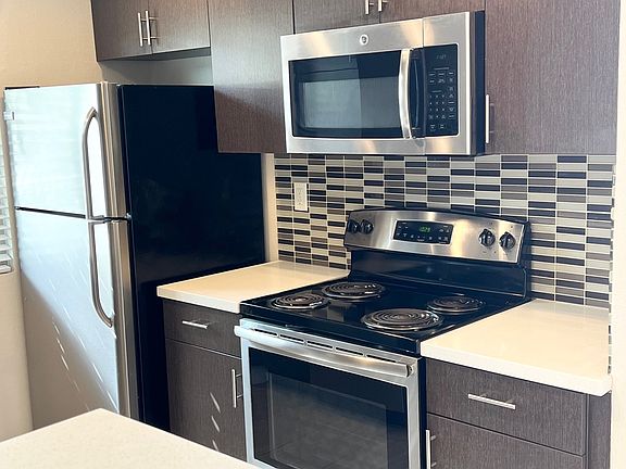 5th image of 4454 Dawson Ave APT 6