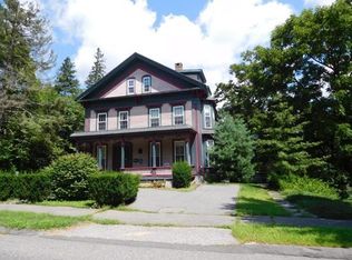 21 High St, Monson, MA 01057