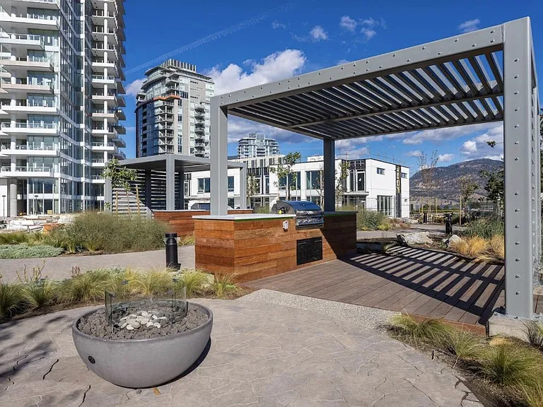 1181 Sunset Dr — Photo 26