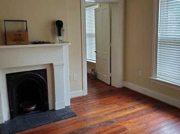 2218 E Grace St #201, Richmond, VA 23223