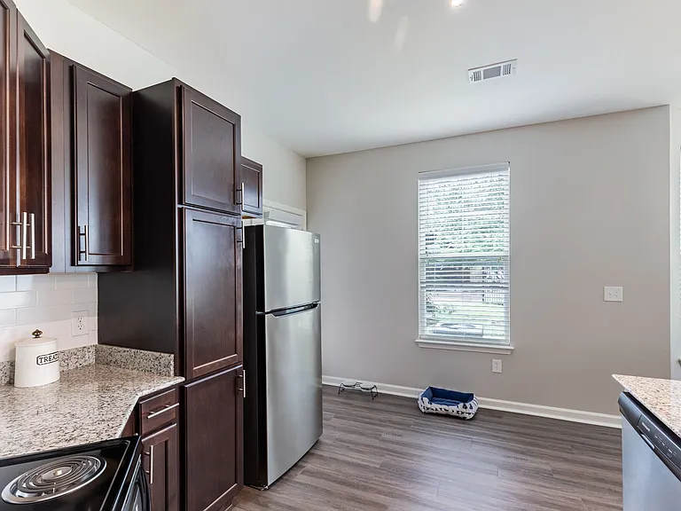 Alinium at Zionsville — Photo 22