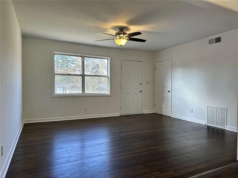 503 Concord Woods Dr SE — Photo 14