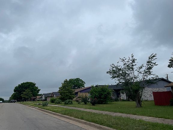4th image of 1326 Aldenwood Dr