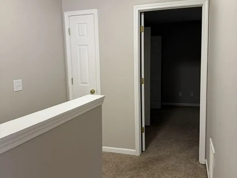 175 E Grande Ave #8 — Photo 3