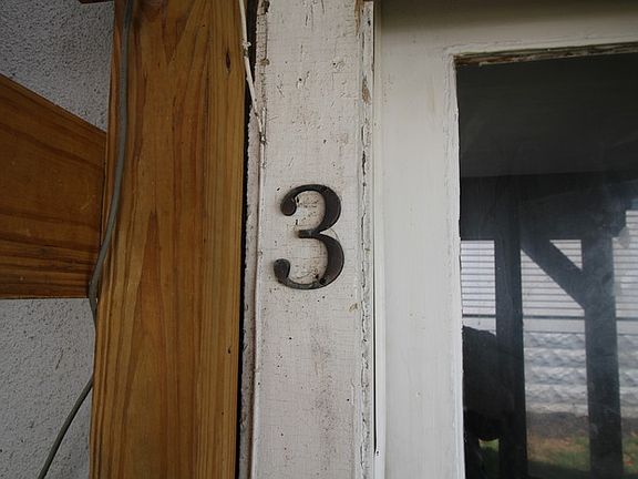 2nd image of 1824 Speed Ave #3