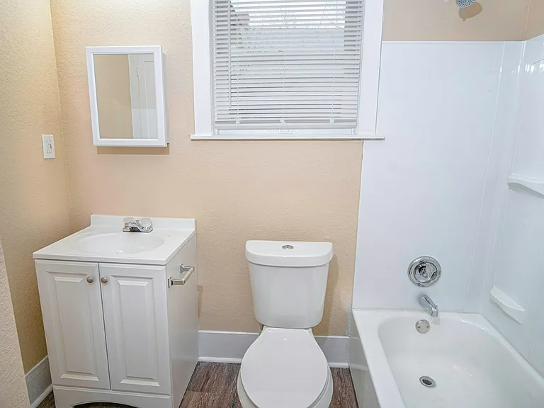 1101 Gibbs St — Photo 5