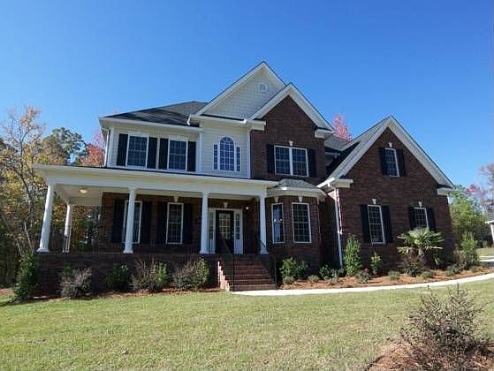 Carolina Lake Resort Living