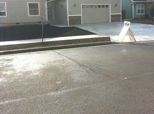 1434 Meadow Ave, Silverton, OR 97381