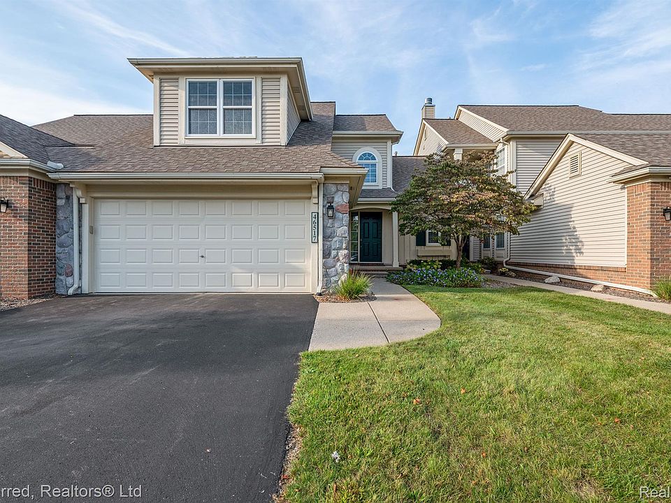 1st image of 46517 Killarney Cir