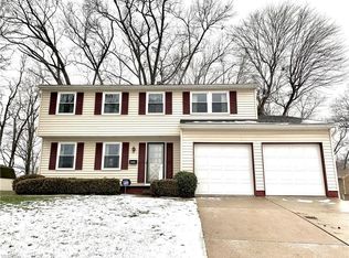 1338 Saddle St NE, Uniontown, OH 44685
