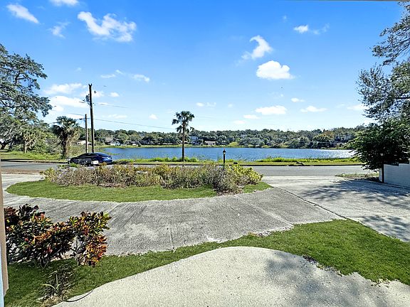 3rd image of 91 Sunnyside Dr #91