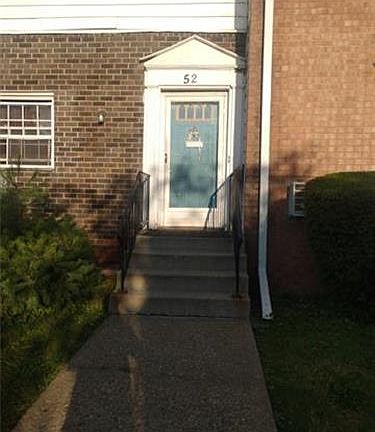 2nd image of 52 Wellington Dr