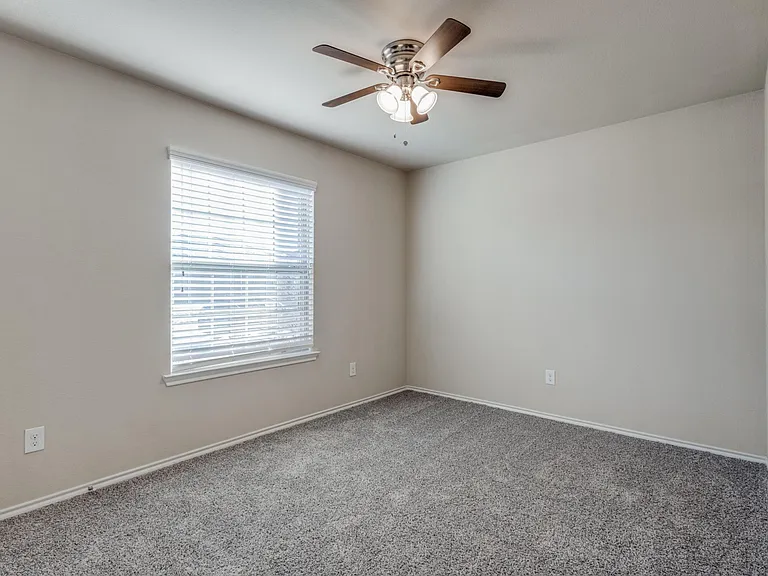 1309 Jasper Xing — Photo 11