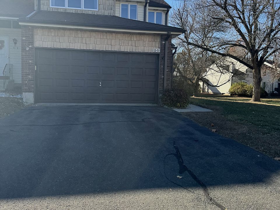 1st image of 11 Arthur Dr #5