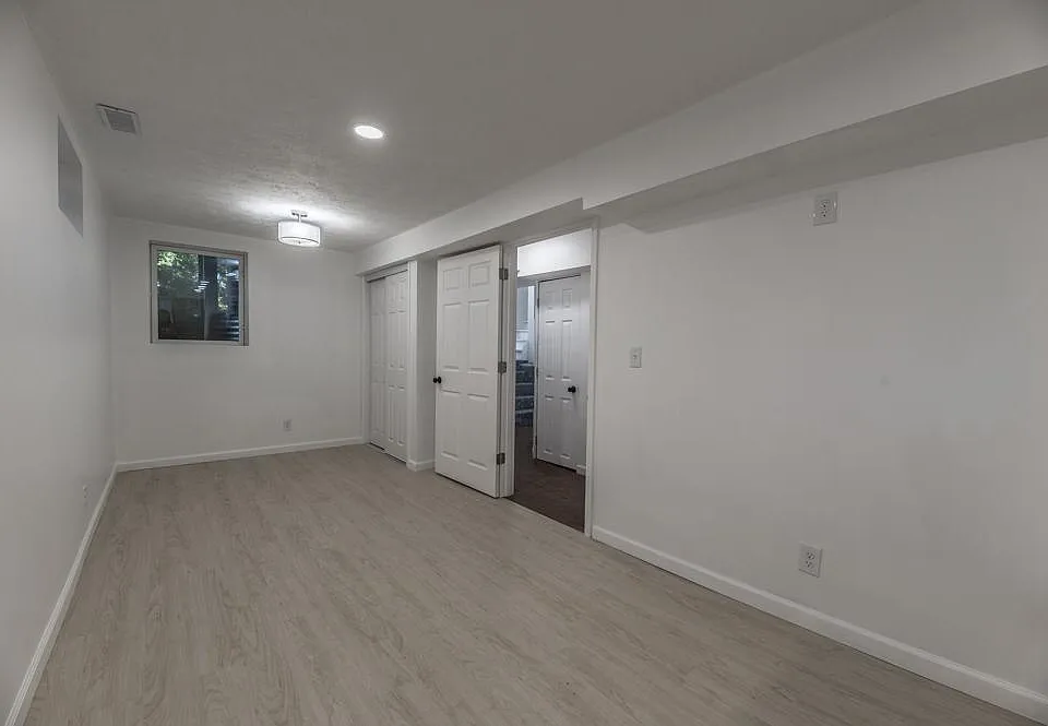 Studio Bedroom