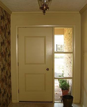 3rd image of 5570 Fleetwood Ln