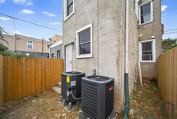 408 Diamond St #1 — Photo 10