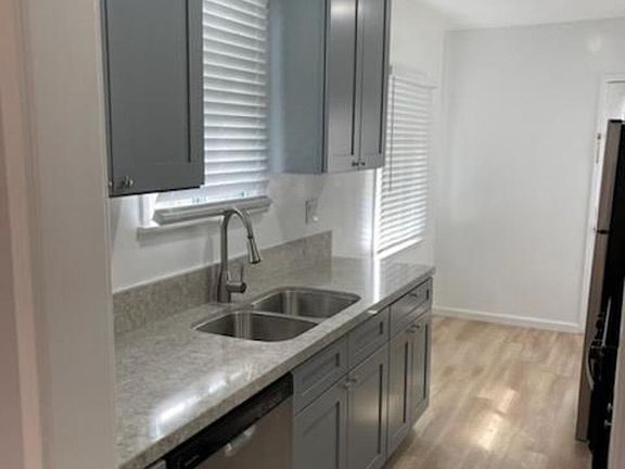 3rd image of 2715 W Clark Ave #1