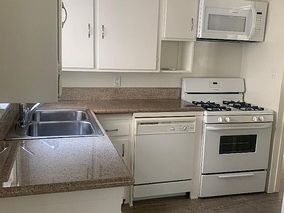 3rd image of 14826 Dickens St APT 1